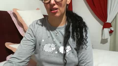 gaby  layla online show from 05-15-26, 10:39