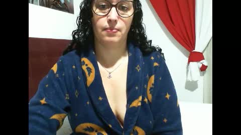 Snapshot of gabibrasil chatting on 05-21-26, 07:10 gaby layla online show from 05-21-26, 07:10