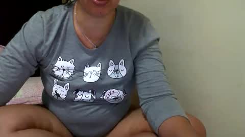 Snapshot of gabibrasil chatting on 05-28-26, 11:35 gaby layla online show from 05-28-26, 11:35