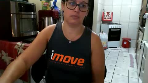 Snapshot of gabibrasil chatting on 06-09-26, 11:05 gaby layla online show from 06-09-26, 11:05