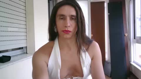 Gabi online show from 10-30-25, 04:08