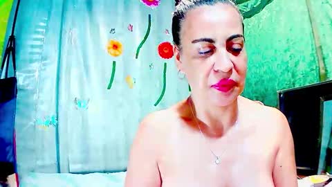 Gabriella Lopez online show from 12-16-25, 02:44