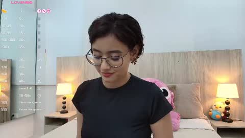 Gabriela Vargas online show from 07-26-26, 04:09
