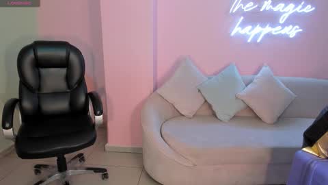 Gabriella Lee online show from 09-21-25, 10:00