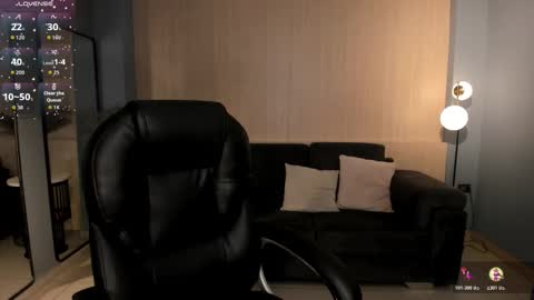 Gabriella Lee online show from 10-28-25, 02:59