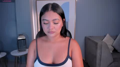Snapshot of gabriellalee_ chatting on 05-26-26, 03:24 Gabriella Lee online show from 05-26-26, 03:24