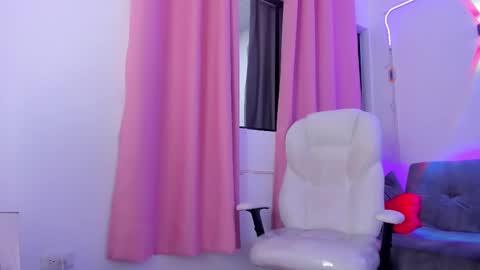 gaby online show from 09-25-25, 01:48