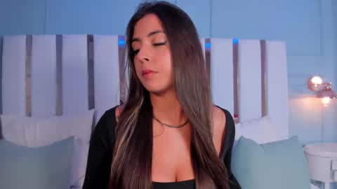 Snapshot of gaby_klum chatting on 02-03-26, 10:04 Gaby Klum online show from 02-03-26, 10:04