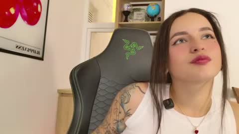 Snapshot of gaby_mason chatting on 07-15-26, 02:33 Gaby online show from 07-15-26, 02:33
