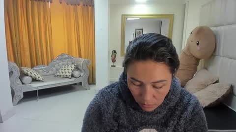 Snapshot of gaby_trent chatting on 02-16-26, 03:30 gabriela online show from 02-16-26, 03:30