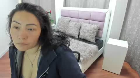 gabriela online show from 06-30-26, 04:08