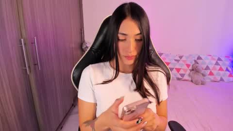 Snapshot of gaby_yummy chatting on 11-13-25, 05:45 Gabriela online show from 11-13-25, 05:45