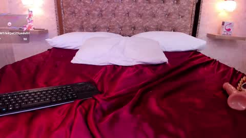 Snapshot of gabydesire chatting on 12-14-24, 04:09 GABY DESIRE online show from 12-14-24, 04:09