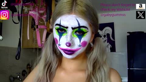 gabygumms online show from 09-16-25, 01:01