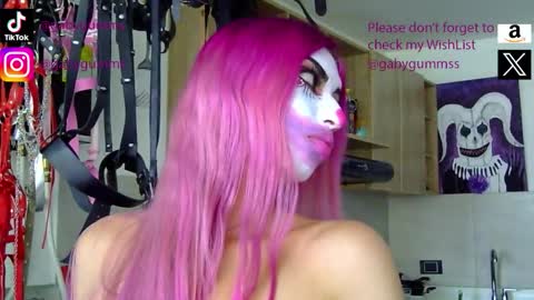 gabygumms online show from 10-14-25, 01:34