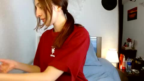 Snapshot of gabykovalenko chatting on 12-17-24, 01:39 Gaby online show from 12-17-24, 01:39