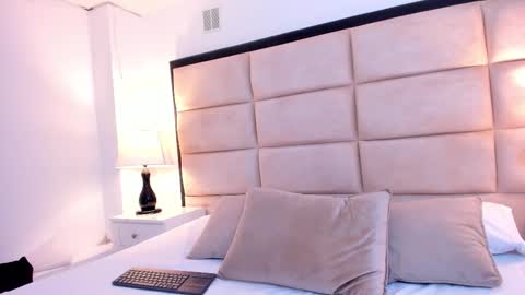 gabymoreau online show from 03-03-26, 08:26