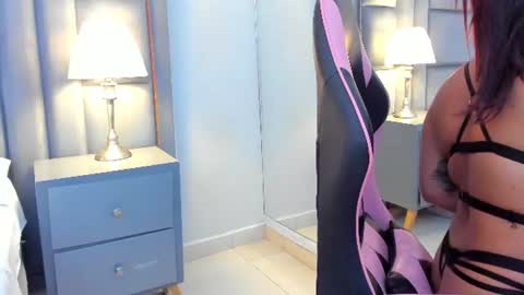 gabymoreau online show from 06-19-26, 07:39