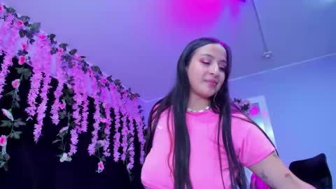 Snapshot of gabyy_cooper chatting on 05-28-26, 02:31 gabby cooper online show from 05-28-26, 02:31