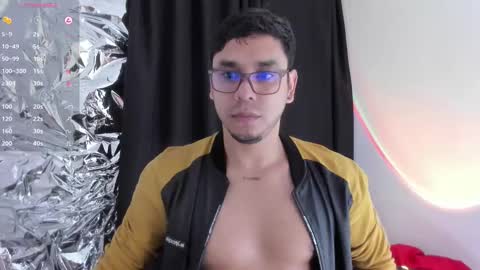 Snapshot of gadiel_edric chatting on 10-28-25, 02:59 Gadiel online show from 10-28-25, 02:59