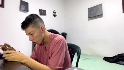 Snapshot of gadiel_sex chatting on 01-06-26, 10:12 gadiel_sex online show from 01-06-26, 10:12