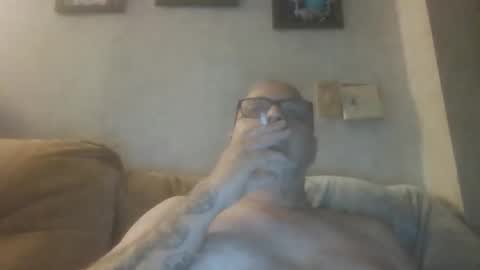 Snapshot of gadude45 chatting on 06-01-26, 12:23 gadude45 online show from 06-01-26, 12:23