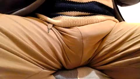 Snapshot of gae89tano chatting on 03-06-25, 08:37 gae89tano online show from 03-06-25, 08:37
