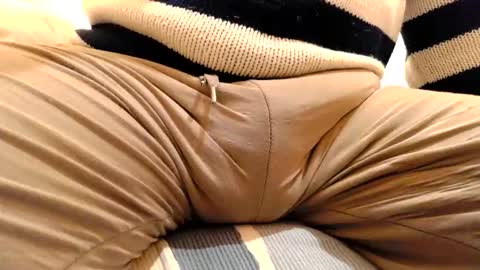 Snapshot of gae89tano chatting on 03-12-25, 08:30 gae89tano online show from 03-12-25, 08:30