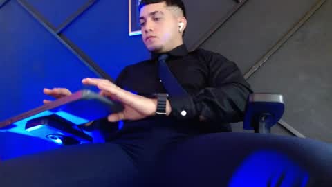 Gael Williams online show from 02-18-25, 06:37