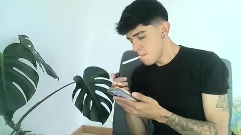 Snapshot of gaelgarcia07 chatting on 03-15-26, 06:58 Gael Garca online show from 03-15-26, 06:58