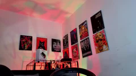 Gael Conner online show from 11-03-25, 02:35