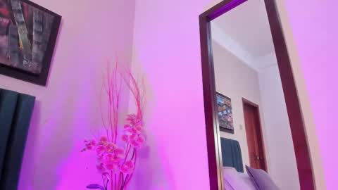 Snapshot of gahiabelucci chatting on 03-08-26, 02:21 GahiaBelucci online show from 03-08-26, 02:21