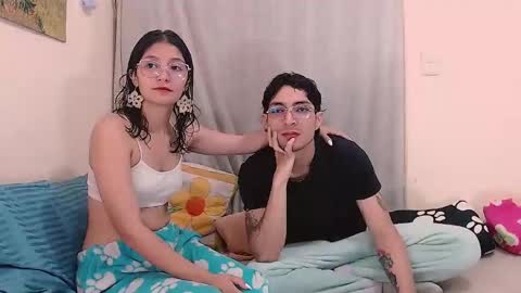 Snapshot of gaia_16 chatting on 02-16-26, 08:05 Gaia y Clayde online show from 02-16-26, 08:05