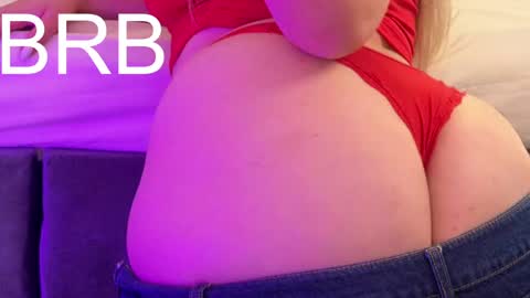 Gaia Baker  online show from 05-11-26, 04:04