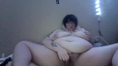 Snapshot of gaiagalaxy chatting on 01-20-25, 05:15 Gaia online show from 01-20-25, 05:15