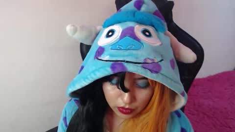 Snapshot of gakomenoshida chatting on 11-28-25, 08:55 Kate 3 online show from 11-28-25, 08:55