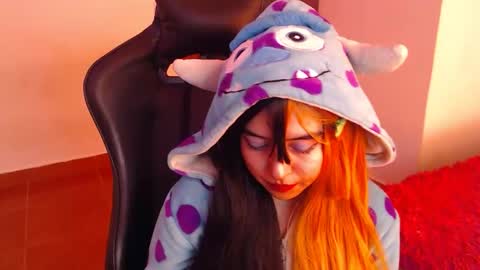 Snapshot of gakomenoshida chatting on 02-10-26, 08:35 Kate 3 online show from 02-10-26, 08:35