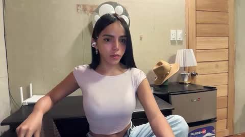 Snapshot of galileii chatting on 09-11-25, 12:16 galileii online show from 09-11-25, 12:16