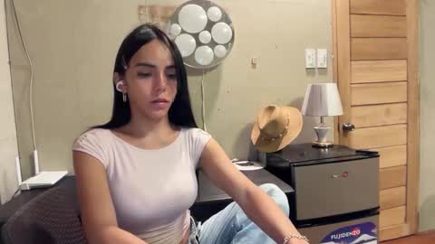 Snapshot of galileii chatting on 09-27-25, 09:47 galileii online show from 09-27-25, 09:47