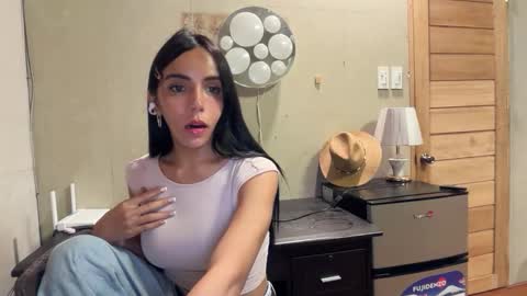 Snapshot of galileii chatting on 10-07-25, 11:51 galileii online show from 10-07-25, 11:51