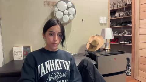 Snapshot of galileii chatting on 10-26-25, 09:37 galileii online show from 10-26-25, 09:37