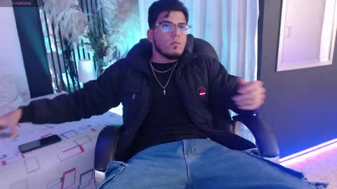 Gabriel online show from 04-06-26, 04:10