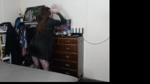HOT  online show from 05-30-26, 10:34