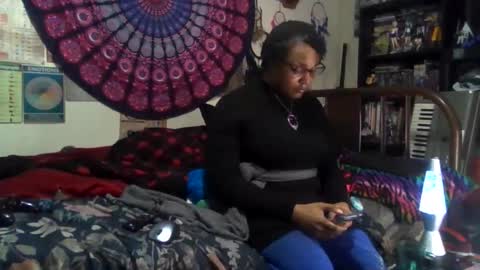 Gardenia online show from 12-03-25, 06:43