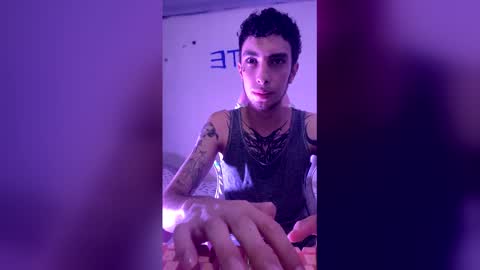 Elio  b online show from 05-11-26, 07:11
