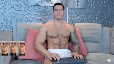 Snapshot of garret_alvin_ chatting on 12-28-24, 08:36 Garret online show from 12-28-24, 08:36