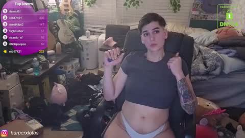 Snapshot of garthvoncoole chatting on 12-05-25, 04:54 HarperxLotus online show from 12-05-25, 04:54