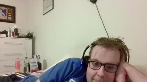 Gary online show from 10-29-25, 04:04