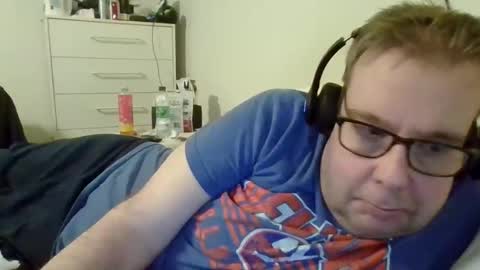 Gary online show from 11-03-25, 05:42