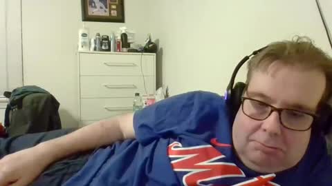 Snapshot of garyg930 chatting on 11-15-25, 05:27 Gary online show from 11-15-25, 05:27